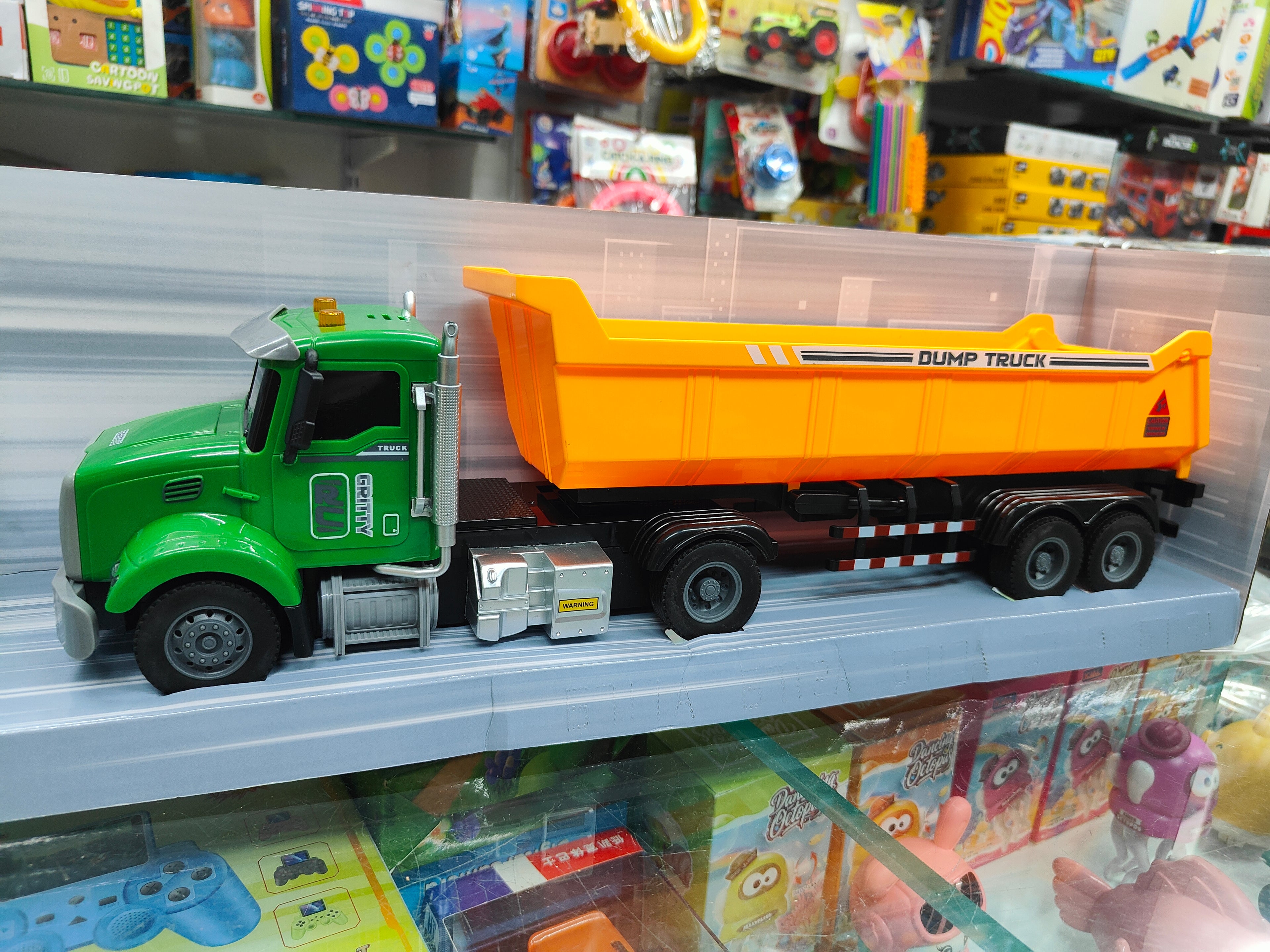 RC DUMP TRUCK